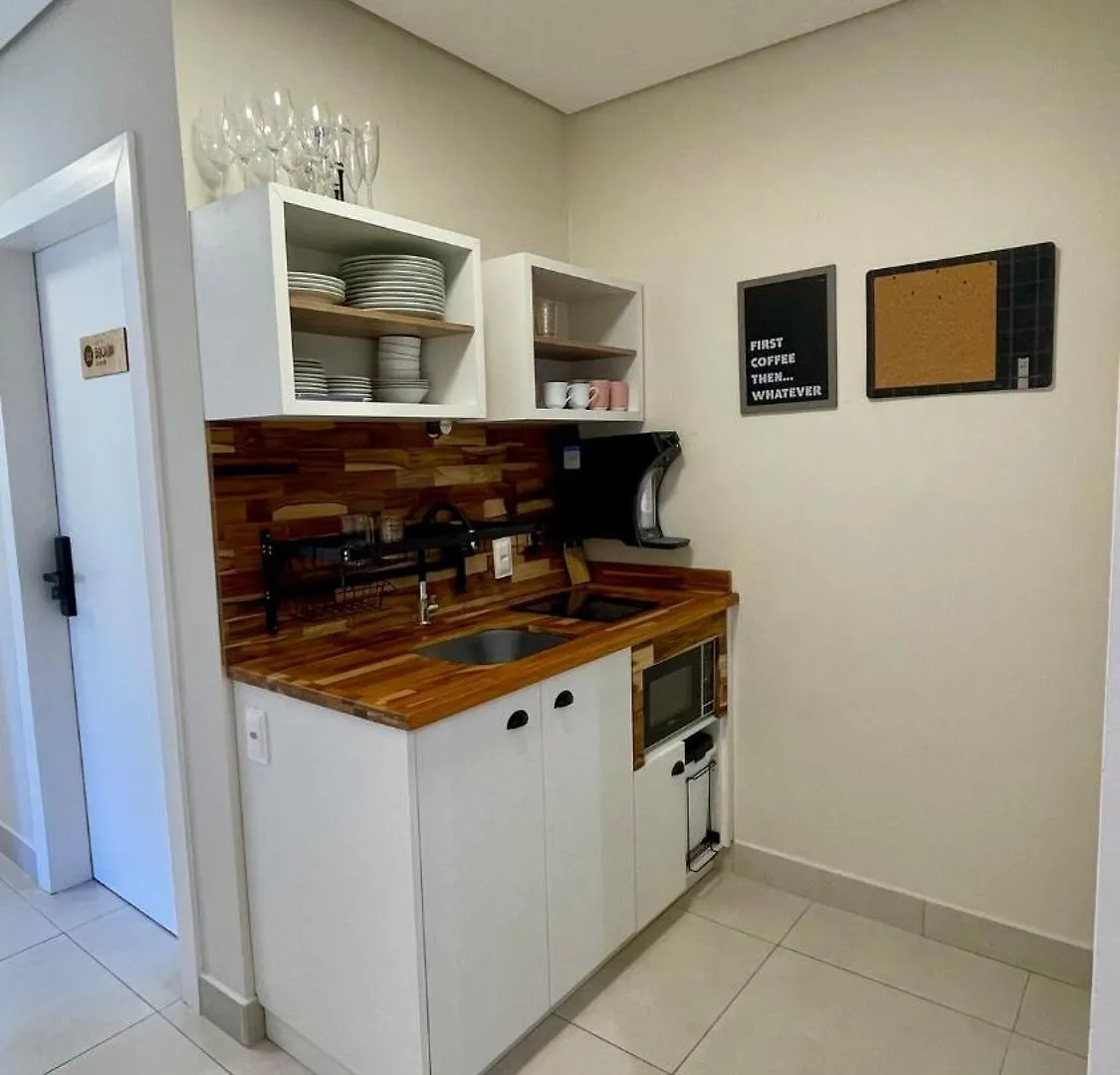 No Centro Suites 2 - Apto Moderno Com Cozinha Compartilhada Florianopolis Apartment